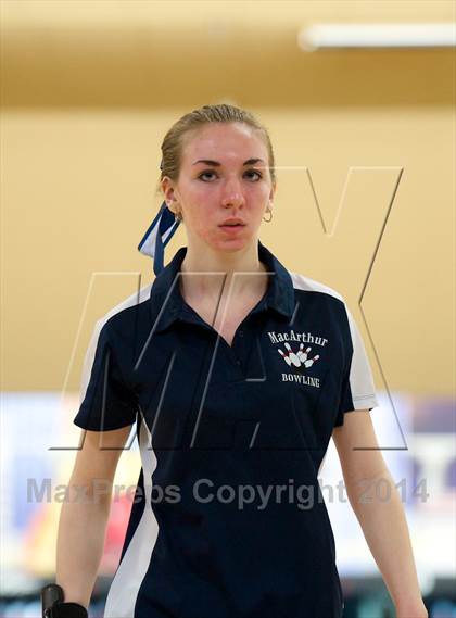 Thumbnail 2 in Section 8 Bowling Championships photogallery.