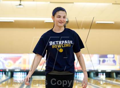 Thumbnail 2 in Section 8 Bowling Championships photogallery.