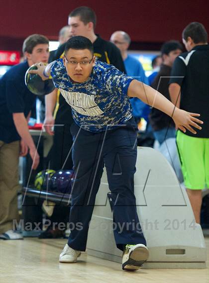 Thumbnail 2 in Section 8 Bowling Championships photogallery.