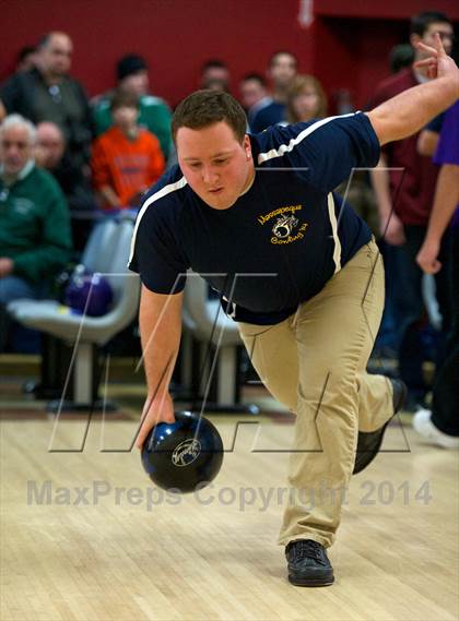 Thumbnail 3 in Section 8 Bowling Championships photogallery.