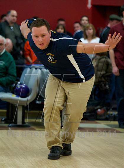 Thumbnail 2 in Section 8 Bowling Championships photogallery.