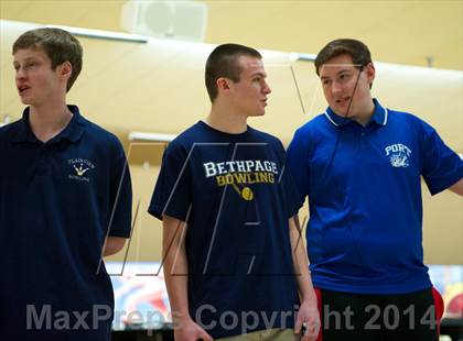 Thumbnail 3 in Section 8 Bowling Championships photogallery.