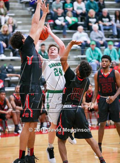 Thumbnail 3 in Carroll vs. Cedar Hill photogallery.