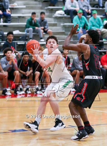 Thumbnail 3 in Carroll vs. Cedar Hill photogallery.