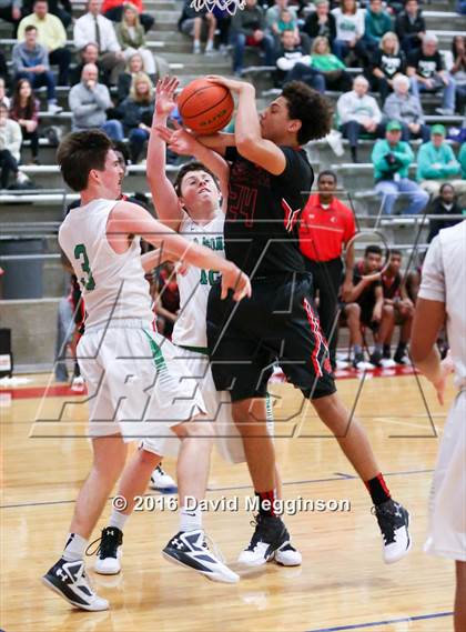 Thumbnail 3 in Carroll vs. Cedar Hill photogallery.
