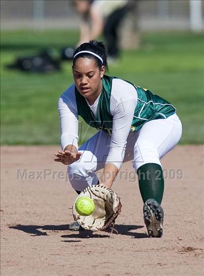 Thumbnail 2 in East Union vs. Davis (Ceres Tournament) photogallery.