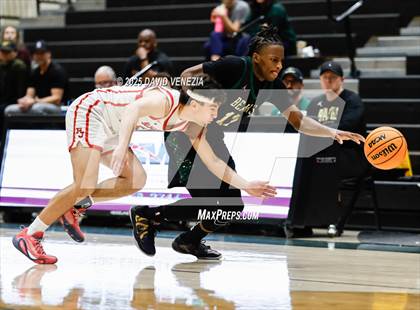 Thumbnail 3 in Regis Jesuit @ Basha photogallery.