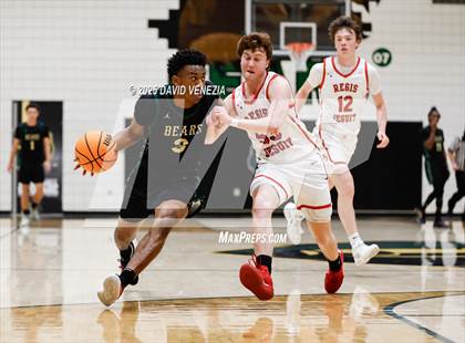 Thumbnail 3 in Regis Jesuit @ Basha photogallery.