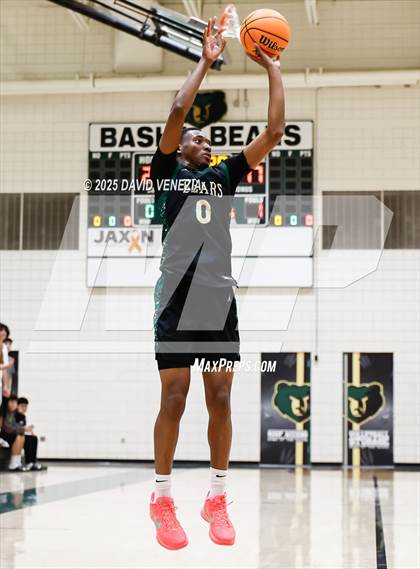 Thumbnail 3 in Regis Jesuit @ Basha photogallery.