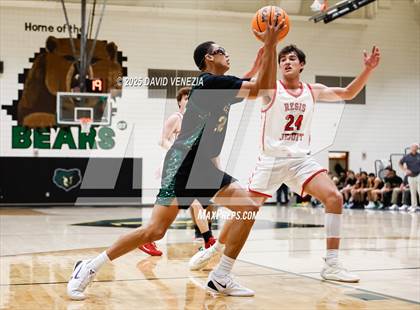 Thumbnail 3 in Regis Jesuit @ Basha photogallery.