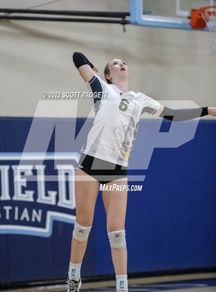 Thumbnail 2 in Temecula Valley @ Linfield Christian photogallery.