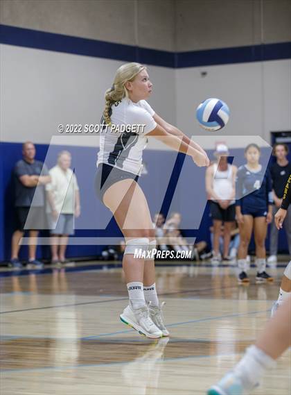 Thumbnail 2 in Temecula Valley @ Linfield Christian photogallery.