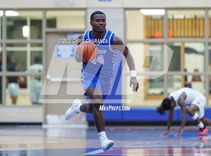 Thumbnail 1 in Connally @ Midway photogallery.