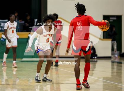 Thumbnail 1 in San Joaquin Memorial vs. Central photogallery.