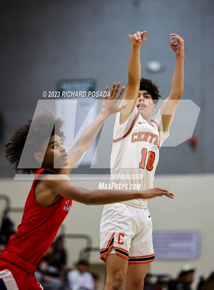 Thumbnail 1 in San Joaquin Memorial vs. Central photogallery.