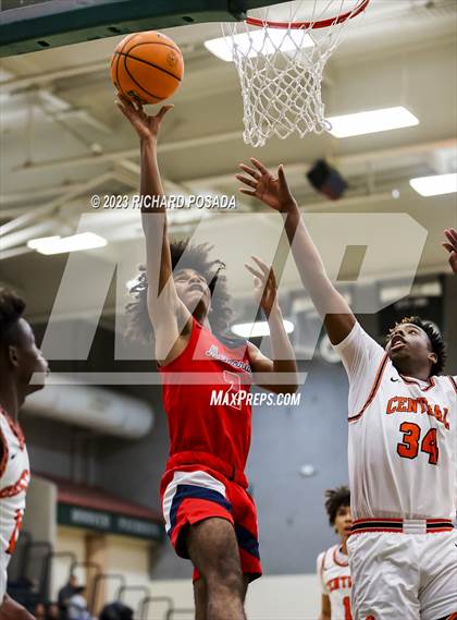 Thumbnail 1 in San Joaquin Memorial vs. Central photogallery.