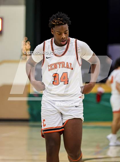Thumbnail 3 in San Joaquin Memorial vs. Central photogallery.