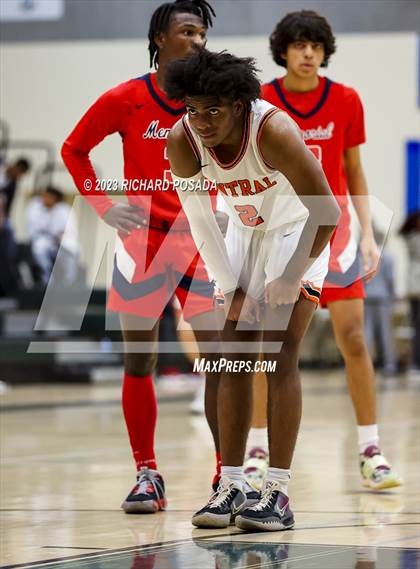 Thumbnail 3 in San Joaquin Memorial vs. Central photogallery.