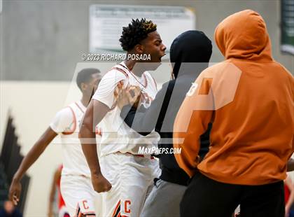 Thumbnail 2 in San Joaquin Memorial vs. Central photogallery.