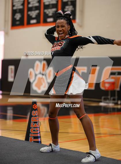 Thumbnail 1 in Brentsville District (VHSL Class 3B Regional Championship) photogallery.