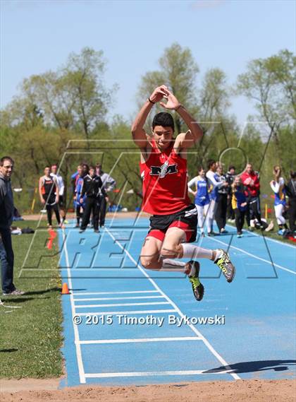 Thumbnail 1 in Mississippi 8 Conference Track Meet photogallery.