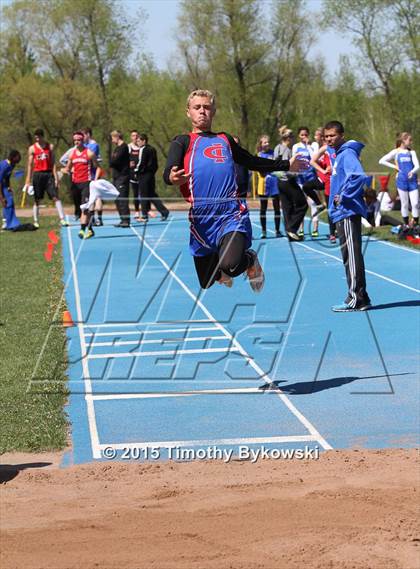 Thumbnail 1 in Mississippi 8 Conference Track Meet photogallery.