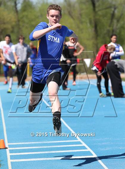 Thumbnail 1 in Mississippi 8 Conference Track Meet photogallery.