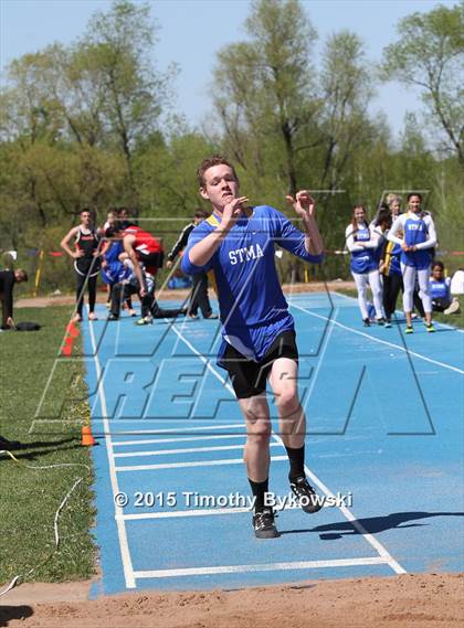Thumbnail 2 in Mississippi 8 Conference Track Meet photogallery.
