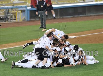 Thumbnail 3 in Newbury Park vs. Corona (CIF SS D1 Final) photogallery.