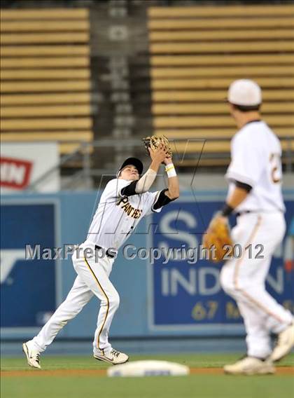 Thumbnail 2 in Newbury Park vs. Corona (CIF SS D1 Final) photogallery.
