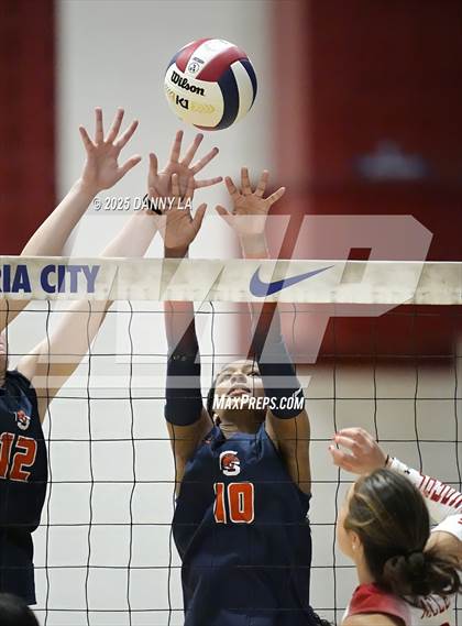 Thumbnail 3 in West Springfield vs. McLean photogallery.