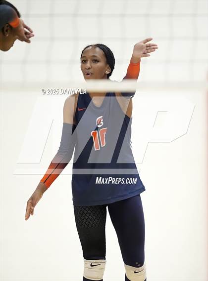 Thumbnail 3 in West Springfield vs. McLean photogallery.