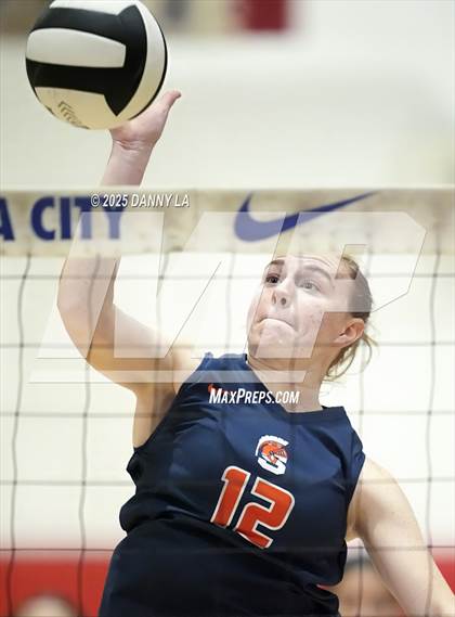 Thumbnail 1 in West Springfield vs. McLean photogallery.