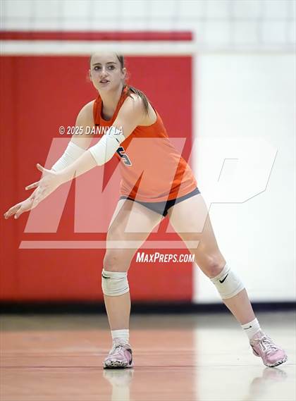 Thumbnail 2 in West Springfield vs. McLean photogallery.