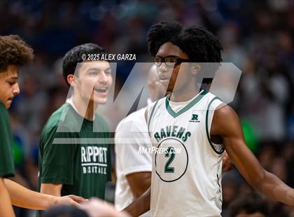 Thumbnail 3 in Waco Meyer vs. Hearne (UIL 2A Basketball Division I Final) photogallery.