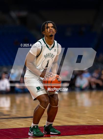 Thumbnail 3 in Waco Meyer vs. Hearne (UIL 2A Basketball Division I Final) photogallery.