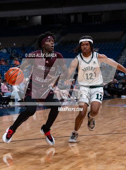 Thumbnail 2 in Waco Meyer vs. Hearne (UIL 2A Basketball Division I Final) photogallery.
