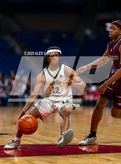 Thumbnail 1 in Waco Meyer vs. Hearne (UIL 2A Basketball Division I Final) photogallery.