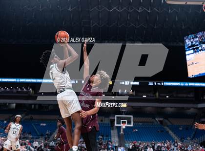 Thumbnail 1 in Waco Meyer vs. Hearne (UIL 2A Basketball Division I Final) photogallery.