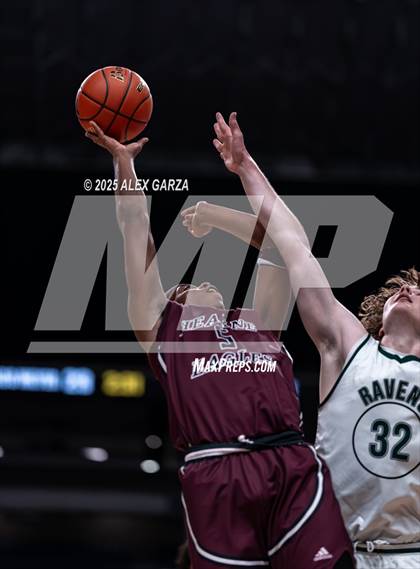 Thumbnail 1 in Waco Meyer vs. Hearne (UIL 2A Basketball Division I Final) photogallery.