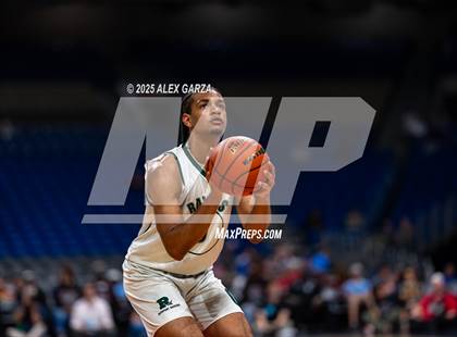 Thumbnail 2 in Waco Meyer vs. Hearne (UIL 2A Basketball Division I Final) photogallery.