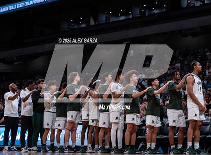 Thumbnail 1 in Waco Meyer vs. Hearne (UIL 2A Basketball Division I Final) photogallery.