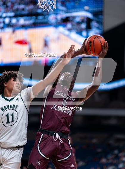 Thumbnail 3 in Waco Meyer vs. Hearne (UIL 2A Basketball Division I Final) photogallery.