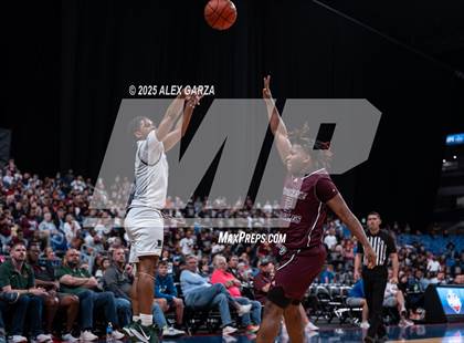Thumbnail 2 in Waco Meyer vs. Hearne (UIL 2A Basketball Division I Final) photogallery.