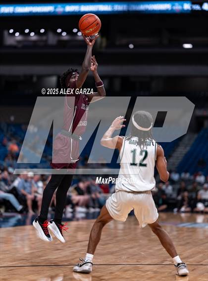 Thumbnail 2 in Waco Meyer vs. Hearne (UIL 2A Basketball Division I Final) photogallery.