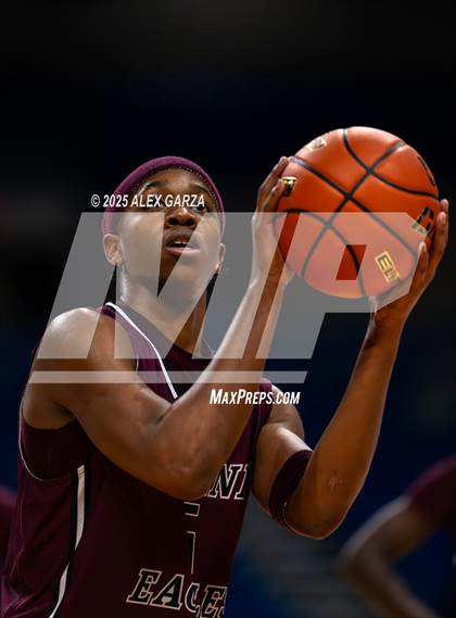 Thumbnail 3 in Waco Meyer vs. Hearne (UIL 2A Basketball Division I Final) photogallery.