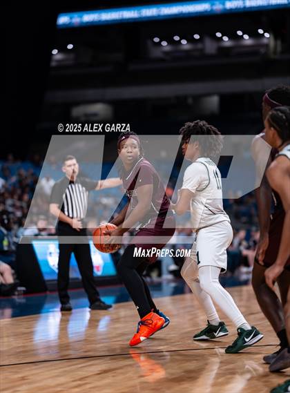 Thumbnail 1 in Waco Meyer vs. Hearne (UIL 2A Basketball Division I Final) photogallery.