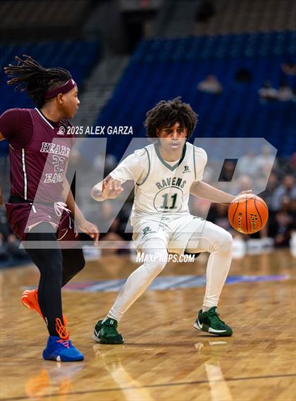 Thumbnail 1 in Waco Meyer vs. Hearne (UIL 2A Basketball Division I Final) photogallery.