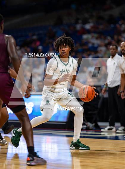 Thumbnail 3 in Waco Meyer vs. Hearne (UIL 2A Basketball Division I Final) photogallery.