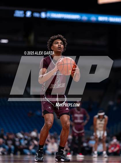 Thumbnail 2 in Waco Meyer vs. Hearne (UIL 2A Basketball Division I Final) photogallery.